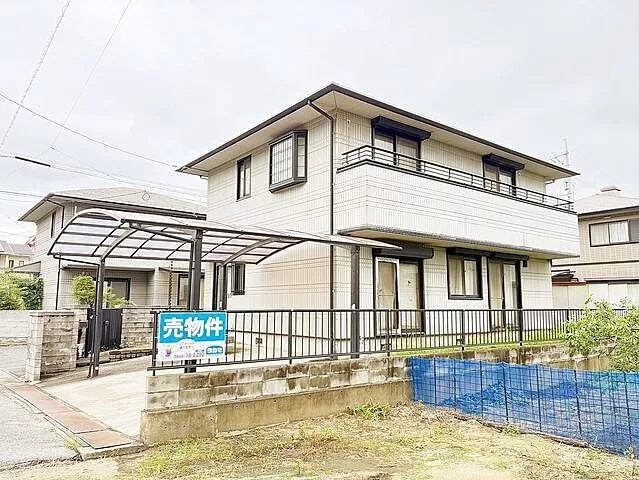 Used single-family home Mukojima Town