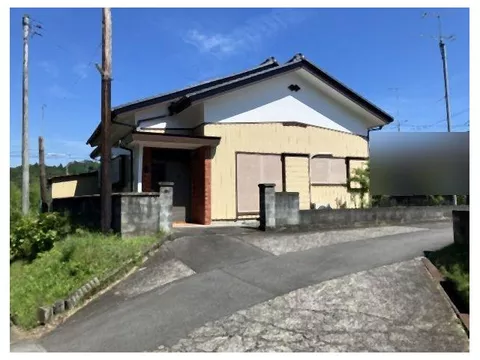 <Takakuramachi> A convenient single-story house! A home that the owner has cherished.