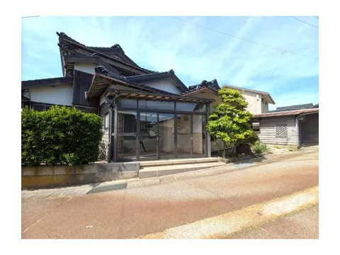 Tozuka (Unoke Station) 4.5 million yen