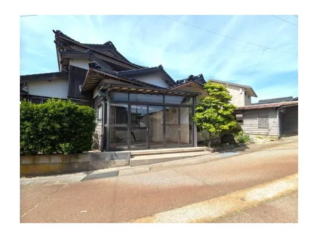 Tozuka (Unoke Station) 4.5 million yen