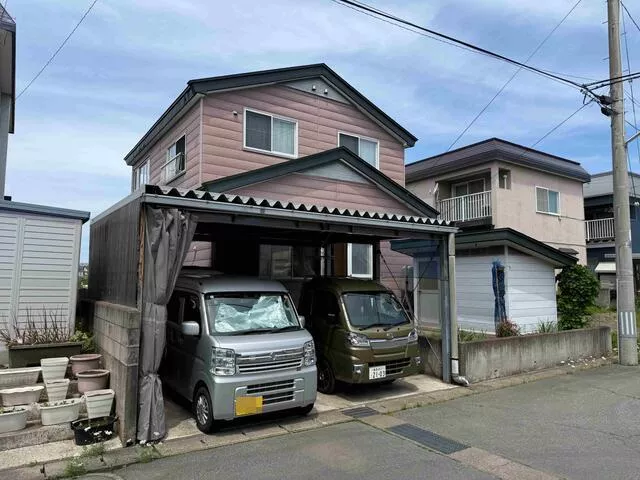 Hirosaki City, Oaza Jonan 5-chome (Hirosaki Gakuin Daimae Station) 2-story 4LDK