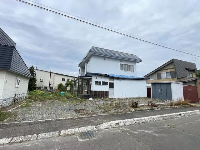 Ashibetsu City, North 6th Street West 1-chome (Ashibetsu Station) 2-story building 5LDK