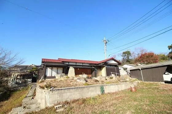 Sanyo-Onoda City, Oaza Marukawachi (Minamikagawa Station) Single-story building 5DK