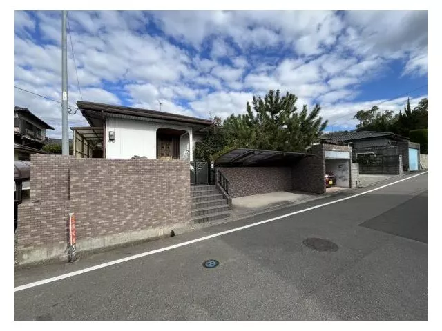◆Single-story◆ Spacious living area◆ Family-friendly living environment◆ Within 15 minutes on foot to elementary and junior high schools
