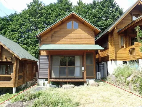 Taka County Taka Town Kami District Tanji (Ishio Station) 2-story 1LDK