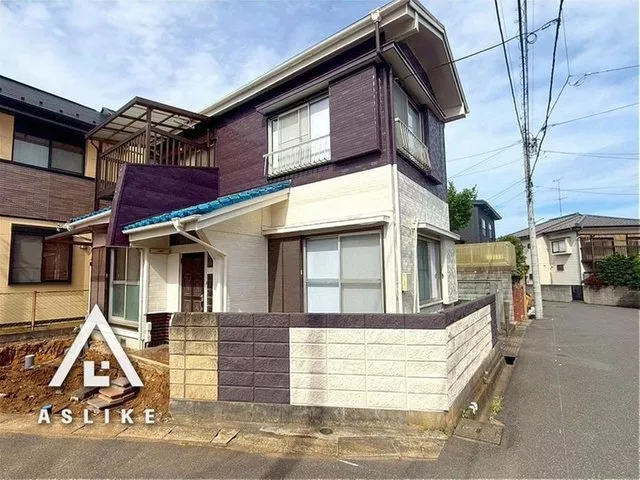 【Corner lot】 Car space ◆ All rooms with two-sided lighting ◆ Well-equipped ◆ Newly renovated interior and exterior