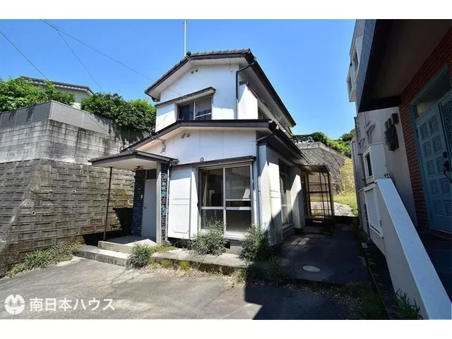 ◆5-minute walk to Kagoshima Bus/Tagami Housing Complex Central Bus Stop◆4DK◆South-facing with good sunlight