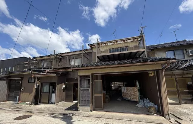 Nanto City Fukumi (Fukumi Station) 2-story 4DK