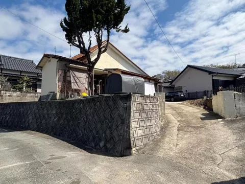 Arao-shi, Shimoide （Omuta station） Single-story building, 3DK

2,000,000 yen