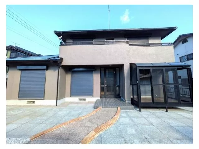 Renovated inside and out, immediate move-in available♪ Good sunlight with south-facing road built by Misawa Homes♪
