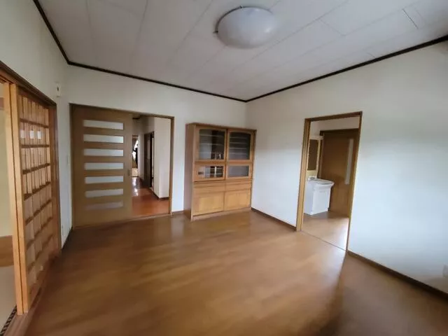 Oaza Togawa, Nanbu Town, Minato District (Kenki Station) 1-story 6DK