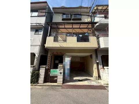 With a loft! Bright living room with south-facing balcony♪ Includes built-in garage!