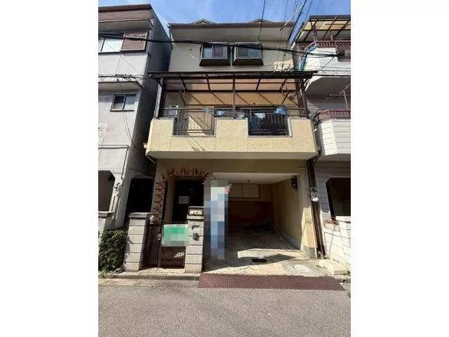 With a loft! Bright living room with south-facing balcony♪ Includes built-in garage!