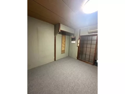 ◇A northeast corner lot with excellent sunlight and ventilation◇Property with a courtyard space