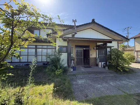 Kariwa District Kariwa Village Oaza Shomeiji (Arahama Station) 2-story 8DK