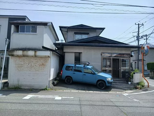Akita City, Ushijima Higashi 7-chome (Ugo Ushijima Station) 2-story 4LDK
