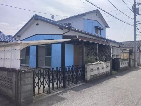 Niihama City, Shonai-cho 6-chome (Niihama Station) 2-story building 6DK