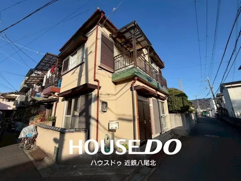 A used house on a southwest corner lot with good sunlight and ventilation♪