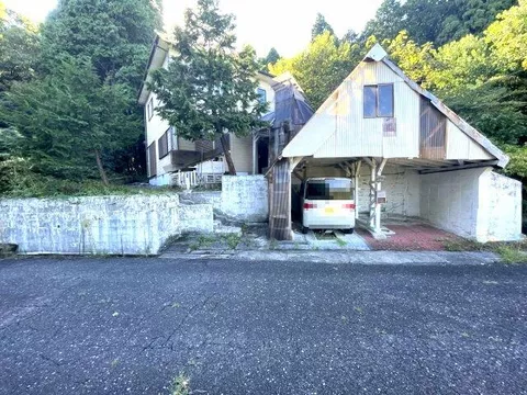 Fukashimizu, Imazu-cho, Takashima-shi, Takashima (Omi Nakajyo Sta.) 2F 3LDK

3.5 million yen