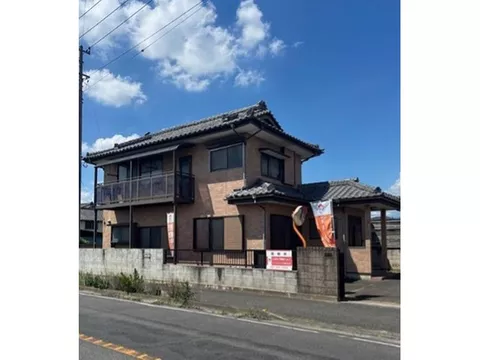 ◇ Parking for 5 or more cars ◇ About 11 minutes on foot to Katsuragawa East Elementary School ◇ Good sunlight and ventilation
