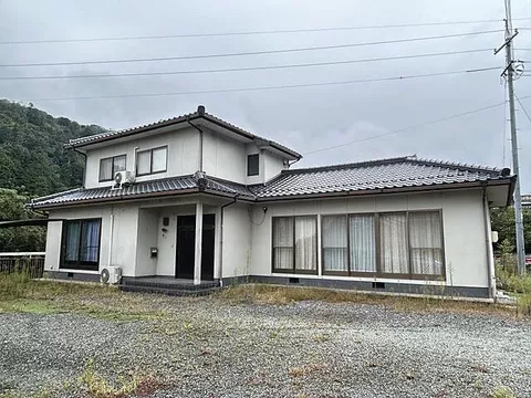 Used single-family home, Kamiyama Town, Tomata District, Kagawa