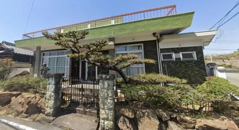 Kii-Katsuragi City, Kurotsuchi (Kii-Nagata Station) 2-story 10LDK
