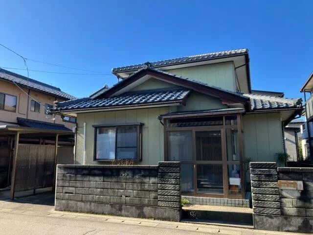 Fukui City, Undō Kōen 2-chome (Hanado Station) 2-story building, 6DK