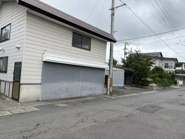Yonezawa City, Jousai 4-chome (Nishi-Yonezawa Station), 2-story, 6LDK