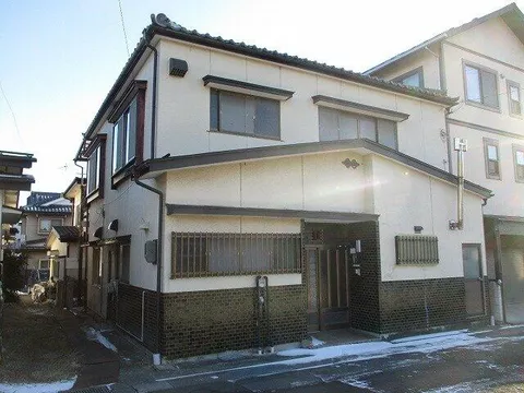 Okaya City, Daiei Town 1-chome (Okaya Station) 2-story building 7DK