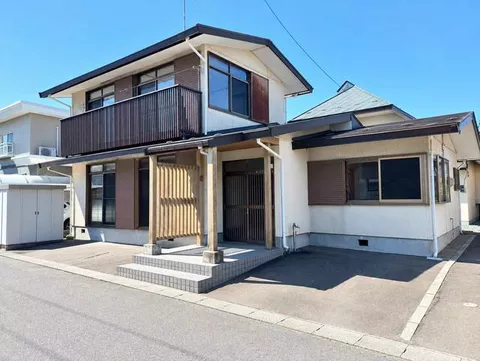 Hachinohe-shi, Hachinohe Ishido-3-chome 2F 5DK

9.9 million yen