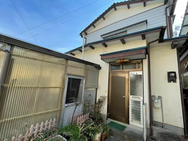 Kochi City, Sasaki Town (Kochi Commercial Front Station) 2-story building 3DK