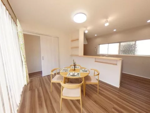 Open house held, renovated, parking for 3 cars in parallel / a flow line that makes housework enjoyable