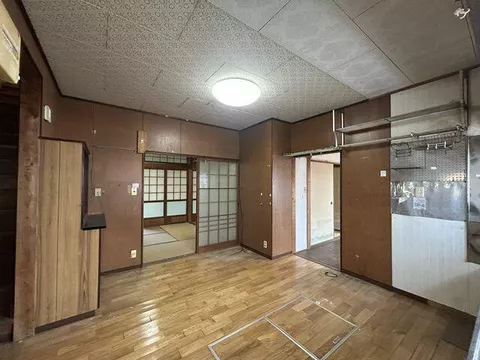 Kashima City, Takatsuhara (Hizen-Kashima Station) 2-story building 8DK