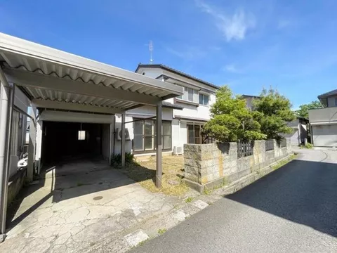 [5LDK + Garage with Shutter] A home that fulfills a spacious lifestyle♪