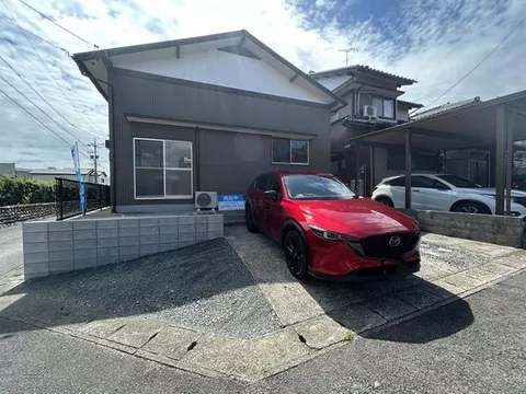 [Open House] Interior and exterior renovations completed / Seismic reinforcement / Water facilities replaced / Parking for 2 cars available /