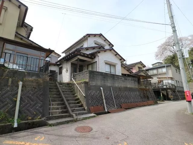 Higashichōgō 町, Kanazawa City (Higashi Kanazawa Station) 2-story 5K