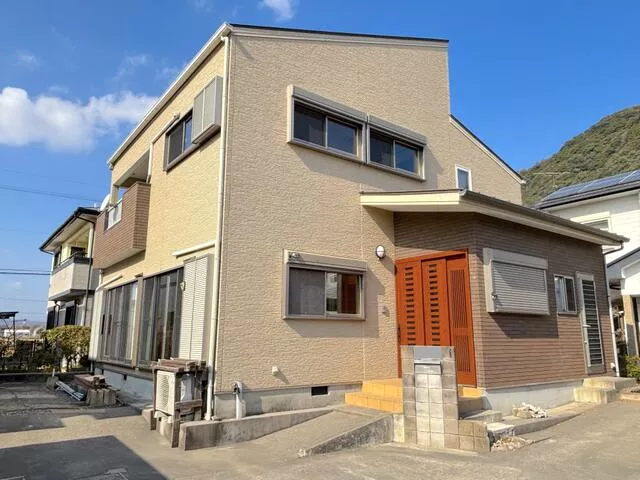 Kirishima City Kokubu Shikine (Kokubu Station) 2-story building 4SLDK