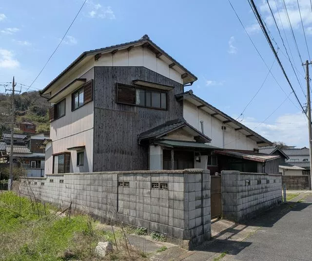 Sanyo Onoda City, Oaza Onoda (Onoda Port Station) 2-story building 4LDK