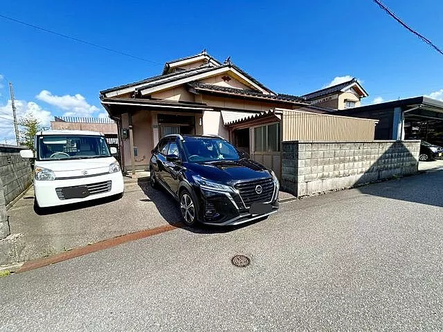 Used single-family home in Arayashiki, Takaoka City