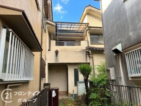 Yamato Takada City, Minami Imaizumi Town (Ukihoko Station) 2-story building 4DK