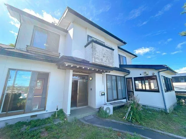 Hachinohe City, Oaza Sawari, Sawariyama (Hon-Hachinohe Station) 2-story building 5SLDK