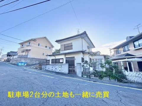 8-chome, Enoura Town, Hikonshima, Shimonoseki City (Shimonoseki Station) 2-story building 6DK