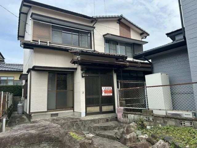 Omuta City Yahon Town (Shin-Ei Town Station) 2-story 6DK