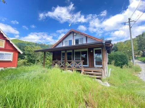 Minami Aso Village, Aso District, Nakamatzu (Nakamatsu Station) 2-story studio