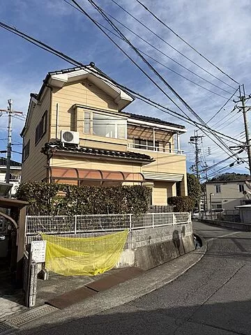 Used single-family home, JR Wakayama Line Takayakuchi Station, 17 minutes on foot