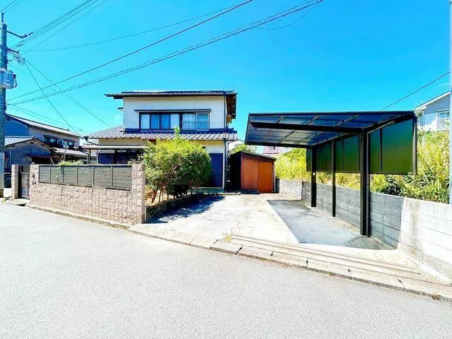 Yukuhashi City Oaza Inado (Shintakihara Station) 2-story building 3LDK