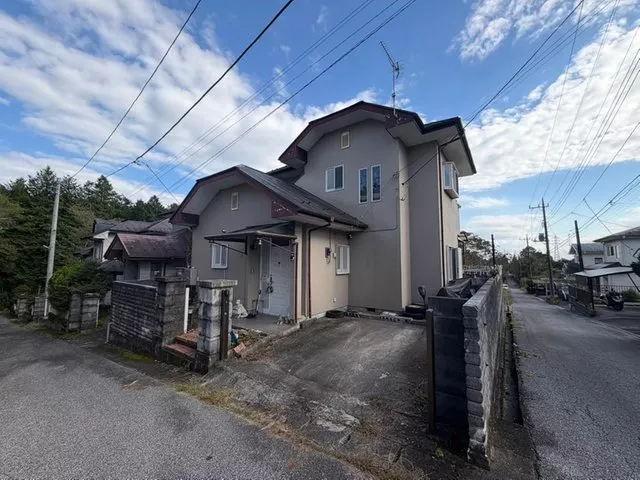 System kitchen, warm water washing toilet seat, south-facing, quiet residential area, corner lot, Japanese-style room, two-story,