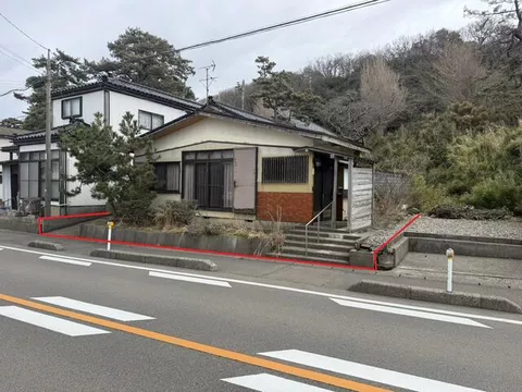 Kashiwazaki City, Nishiyama Town, Ishiji (Oginojo Station) Single-story building 3DK