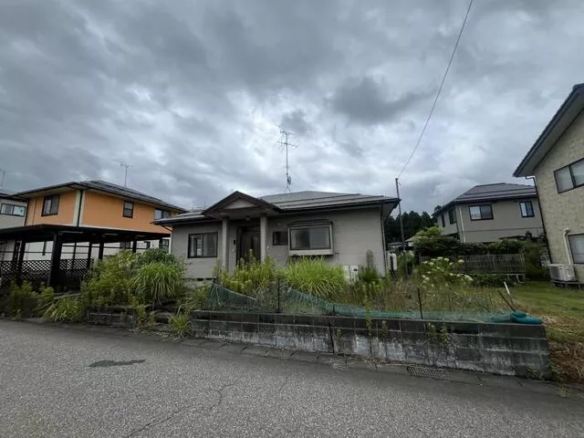 Tainai City Shiozawa (Hirakida Station) single-story building 4LDK