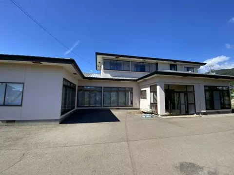 Hachirogata Town, Yamamoto District, Yabemori, Yokoma (Takinoma Station) 2-story 7LDK